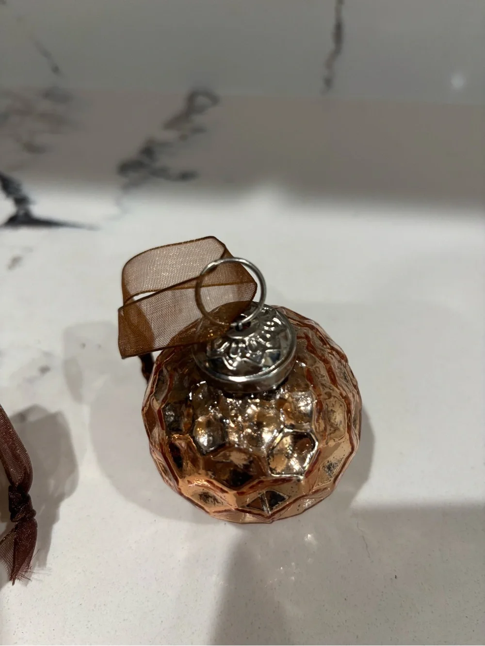 N/A round textured